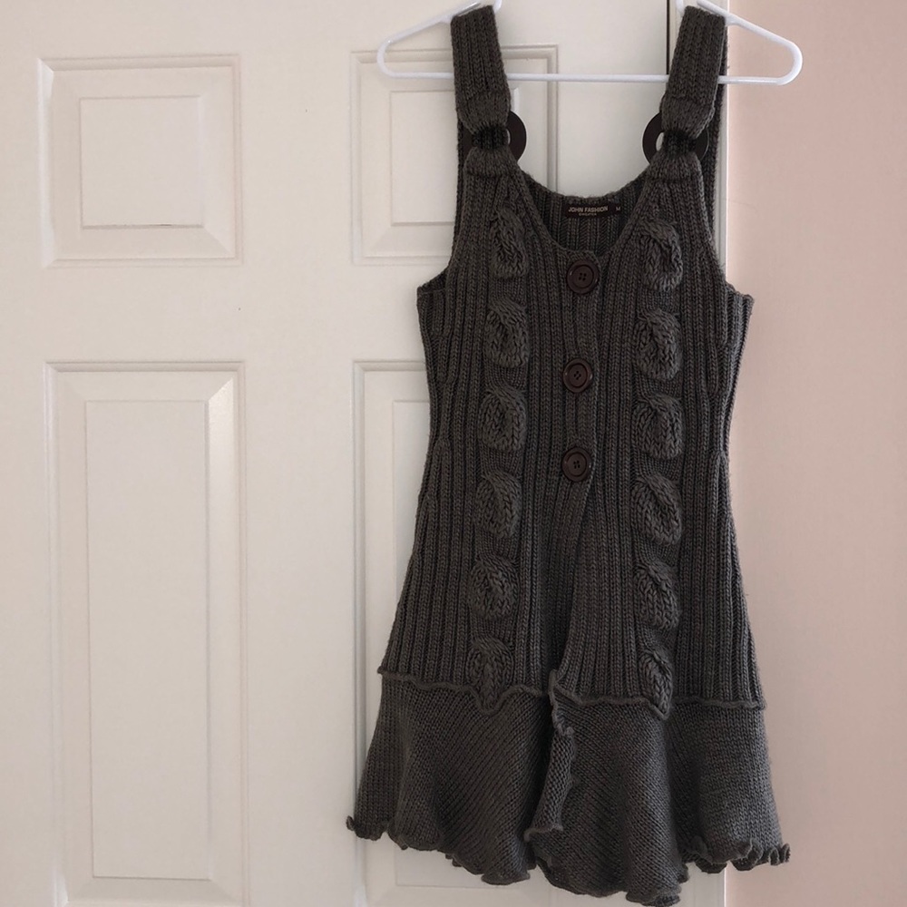 Size Medium boutique sweater vest/tunic
